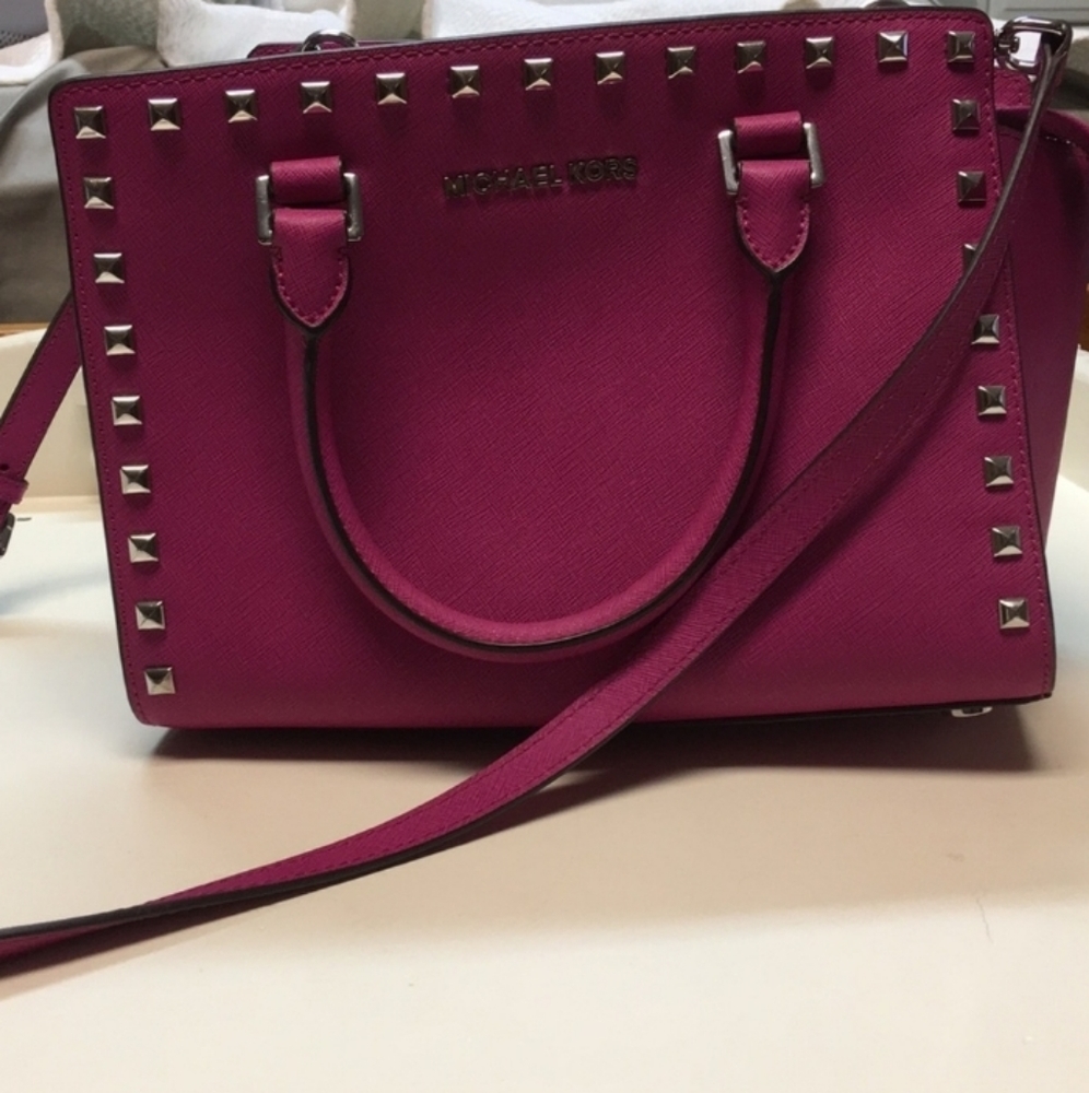 Michael Kors Magenta satchel Medium Purse
